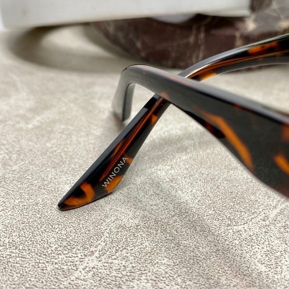 DIFF Winona Sunglasses Dark Tortoise Frame Brown Gradient Lens | New in Pouch - Picture 7 of 10